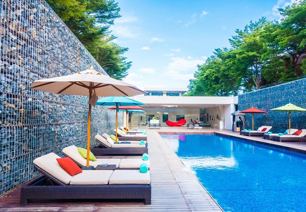 pool owp project about us 002